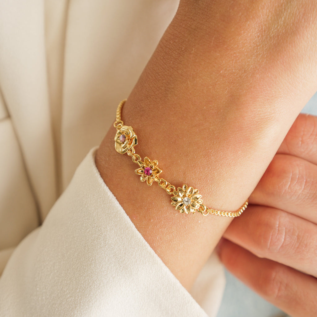 Three-Dimensional Birth Flower Bracelet