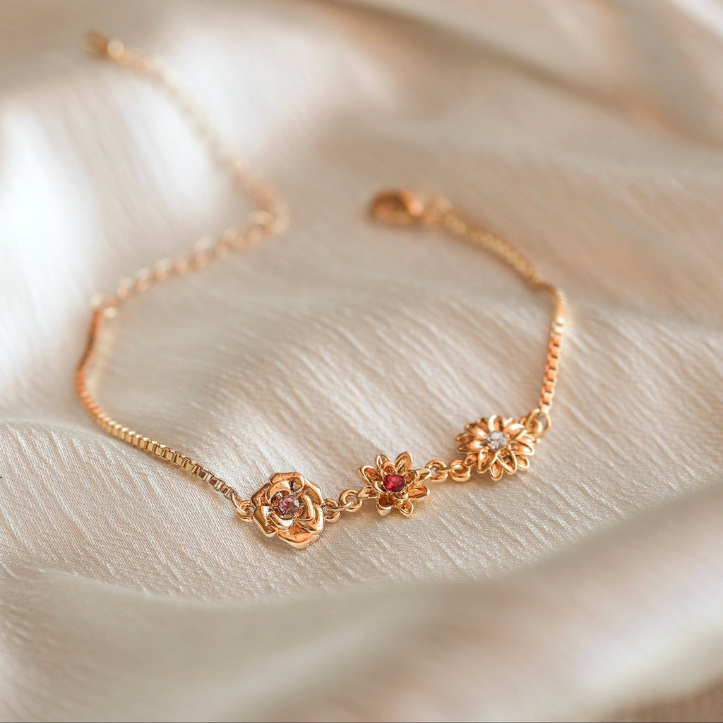Three-Dimensional Birth Flower Bracelet