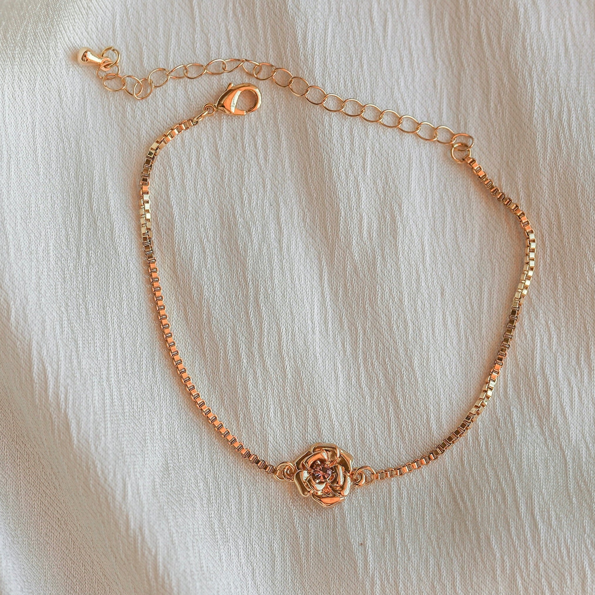 Three-Dimensional Birth Flower Bracelet