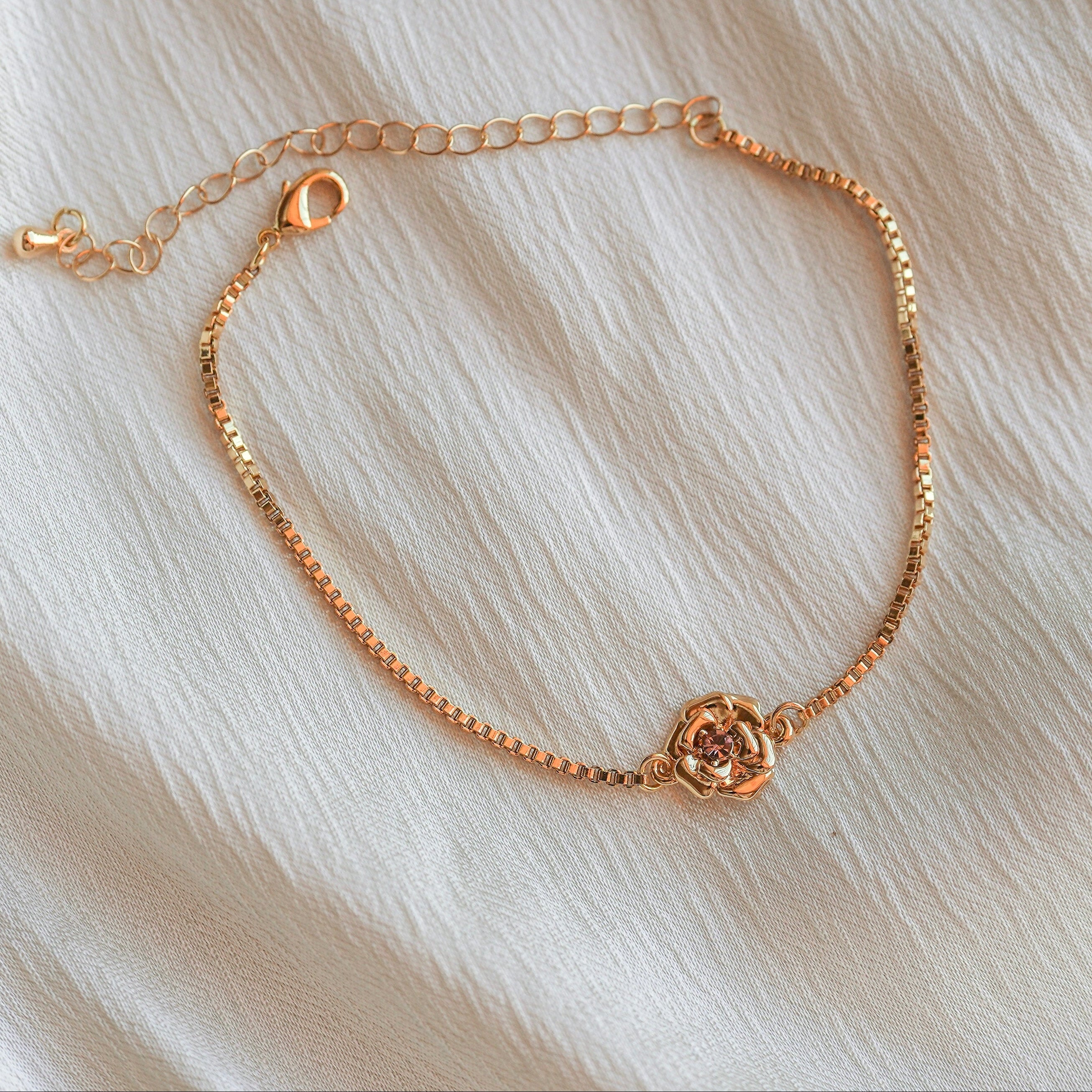 Three-Dimensional Birth Flower Bracelet